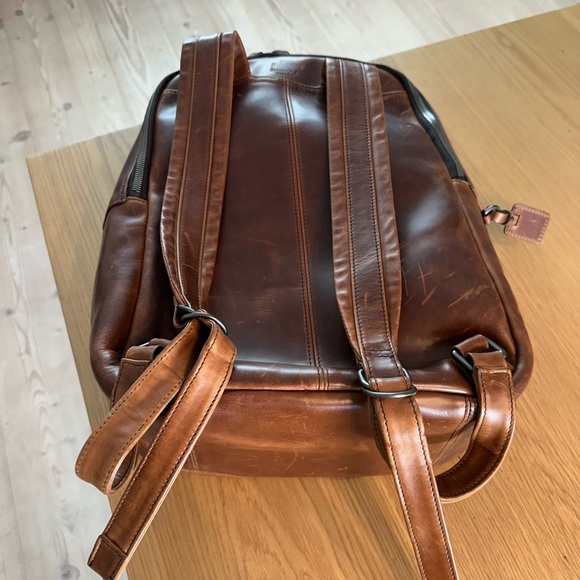 The Runwell Backpack - Picture 5 of 8
